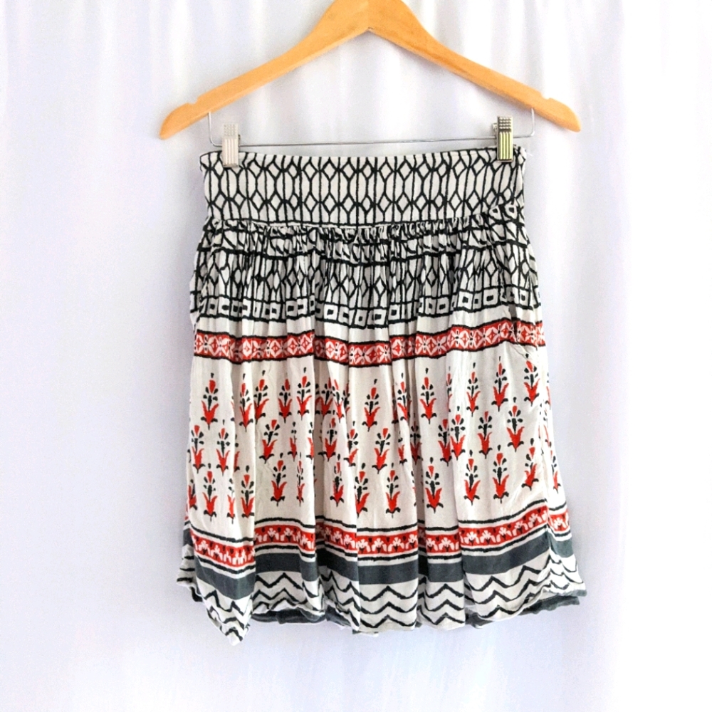 Japna Patterned Skirt W/Pockets!!